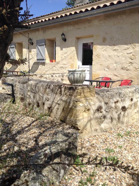Chateau Nardou Hotel Saint-Sulpice-et-Cameyrac Quarto foto