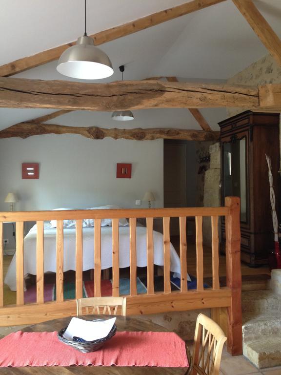 Chateau Nardou Hotel Saint-Sulpice-et-Cameyrac Quarto foto