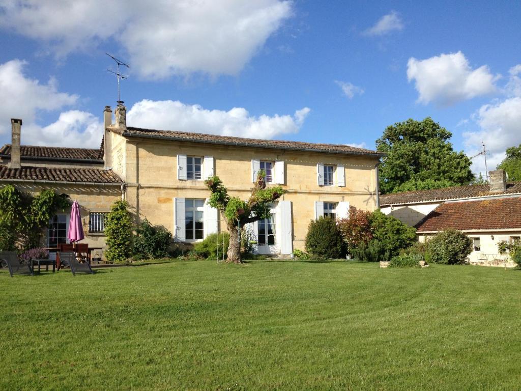 Chateau Nardou Hotel Saint-Sulpice-et-Cameyrac Quarto foto